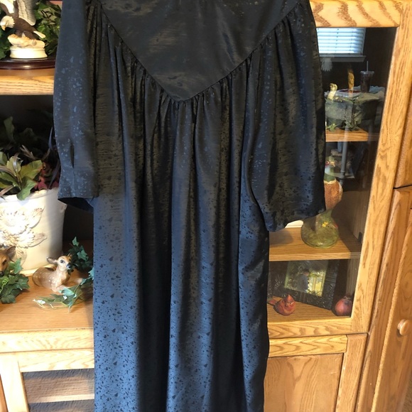 Clothing from closet purge - Picture 15 of 16